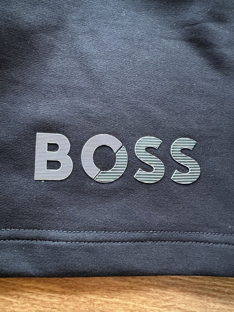 Мъжки,памучен,къс екип Hugo BOSS с гумирано лого