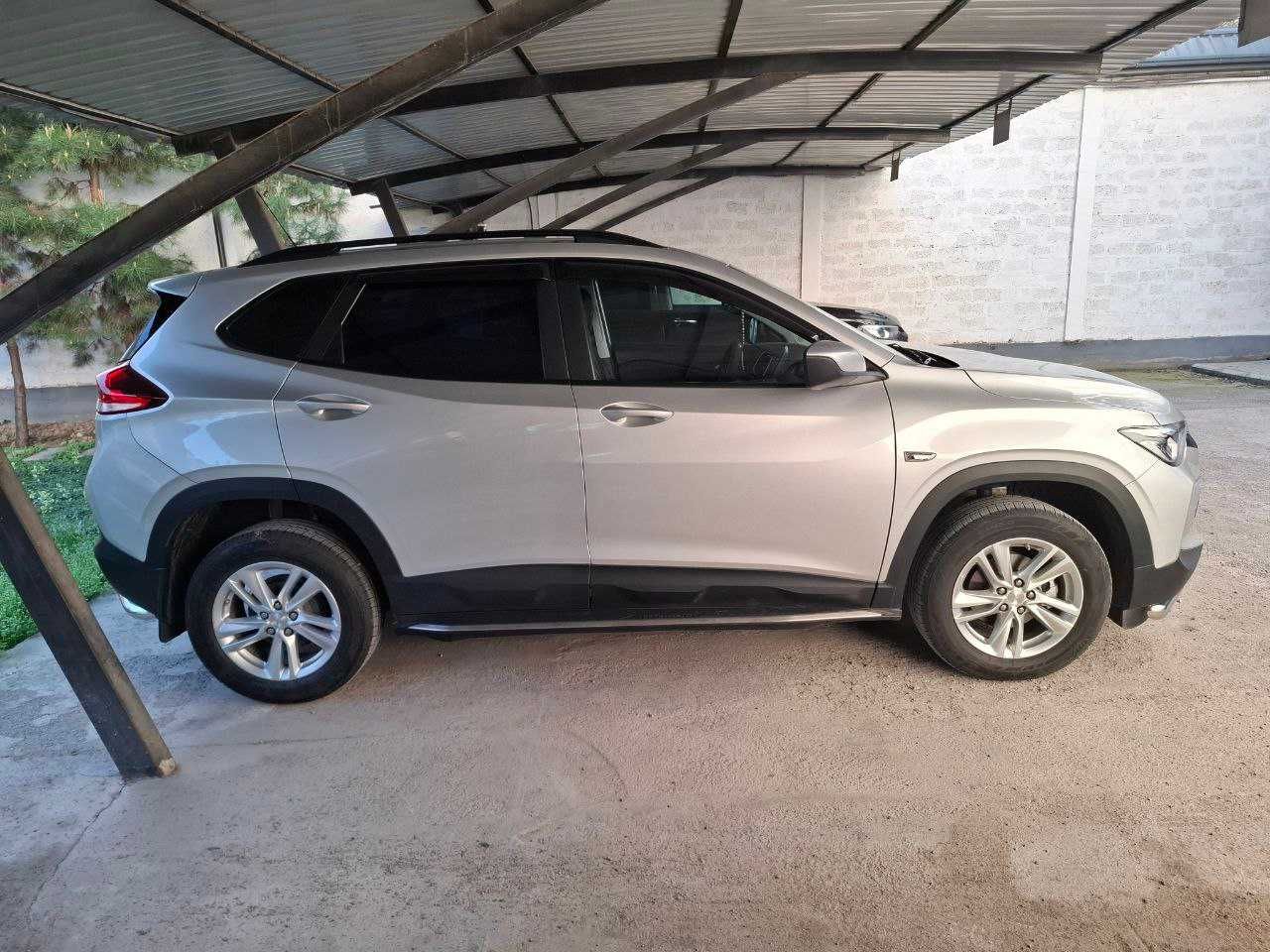 Продается автомобиль Chevrolet Treker-2 LS