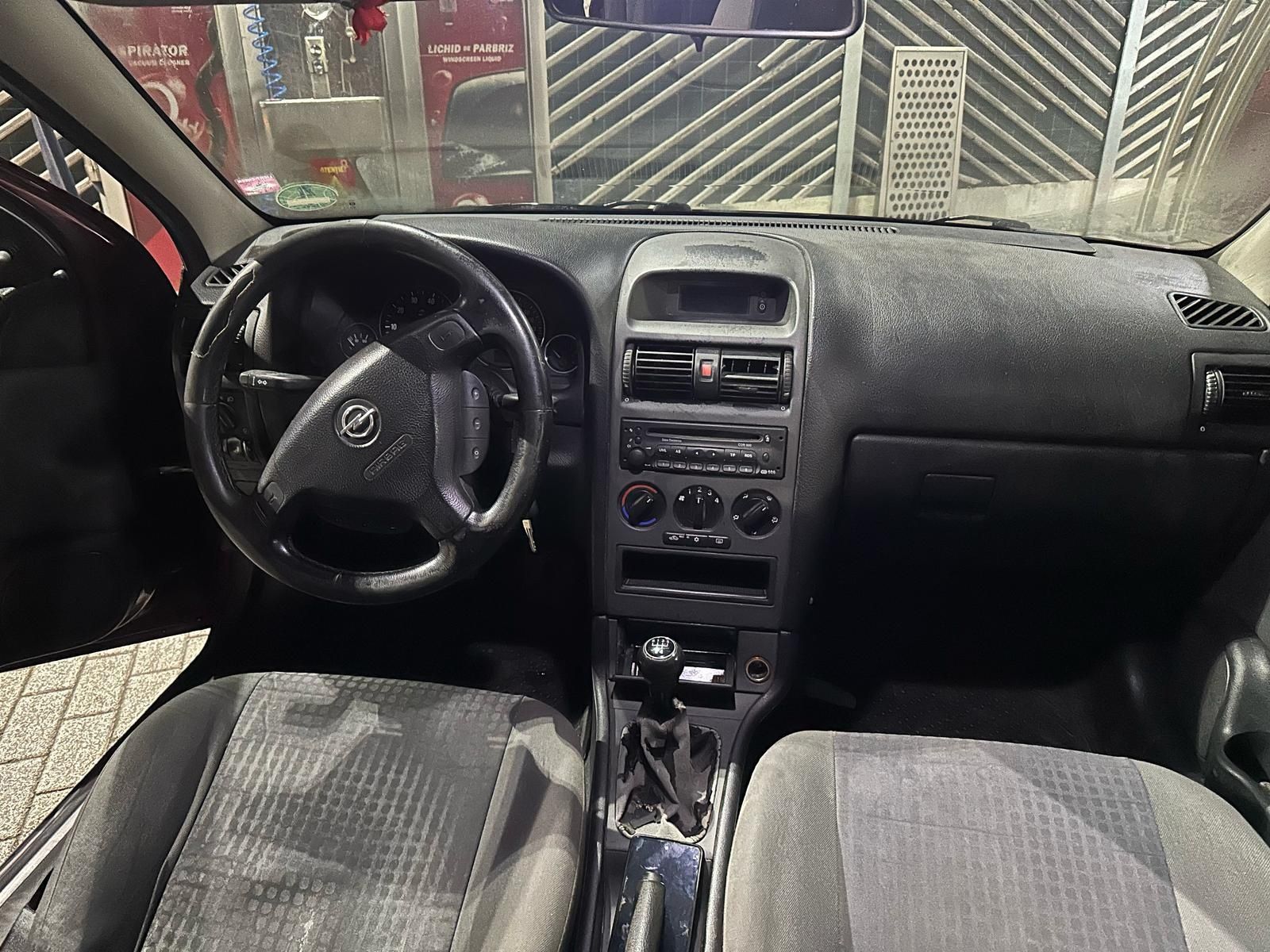 Vând Opel Astra G 1.6 8V