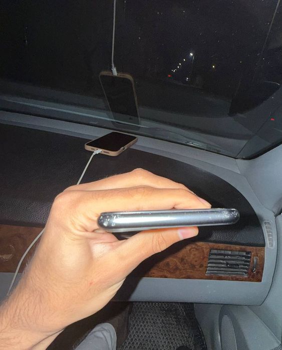 iPhone 11 128 GB sotiladi