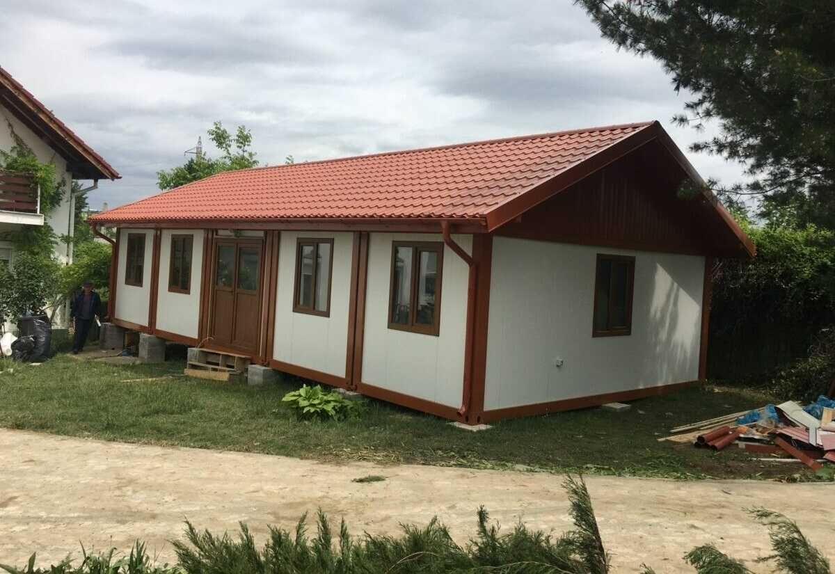 Casa modulara, garaje auto, containere din panou sandwich termoizolant