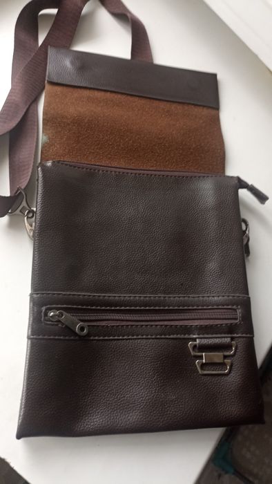 Продам сумку барсетку Armani