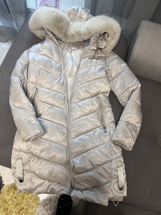 Дамско яке бежово