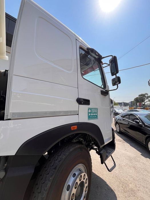 Самосвал HOWO 25 тн