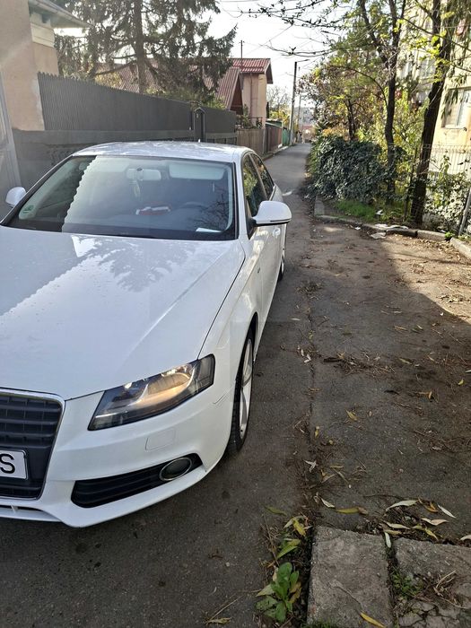 Vând Audi A4 b8 2.0 tdi an 2009