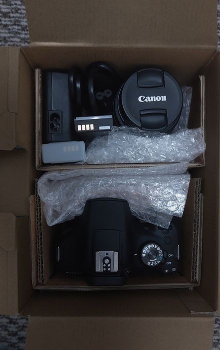 Canon eos 2000d