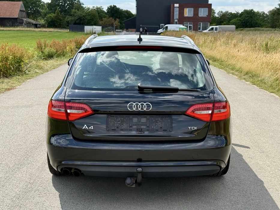 Audi A4 S-line  2.0 Diesel 143 CP  euro 5