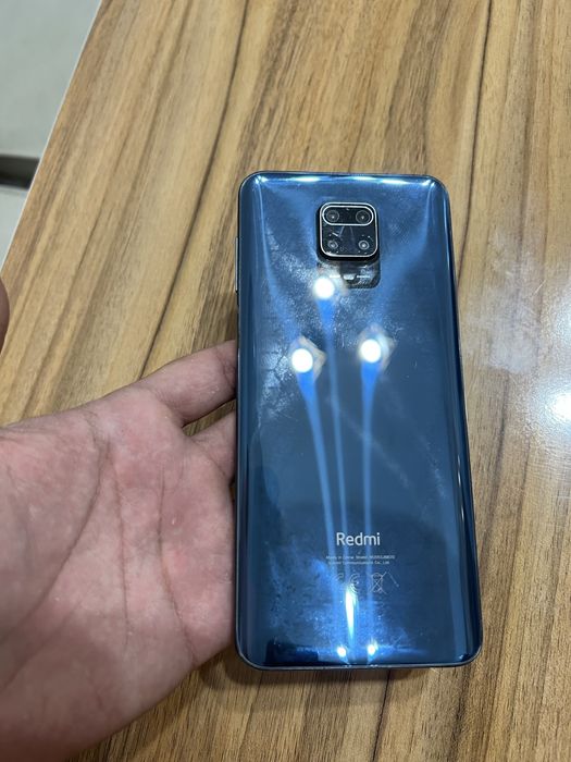 Редми  нот 9 про  64 / 6 гб шишаси синган бошка айби йок хамма жойи иш