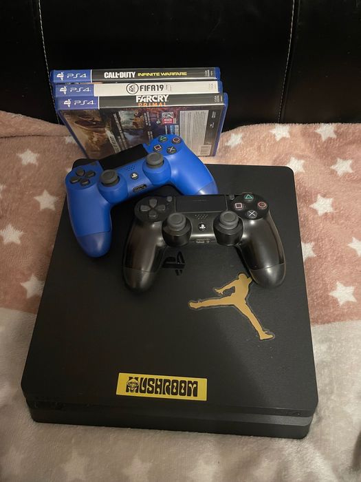 PlayStation 4 slim
