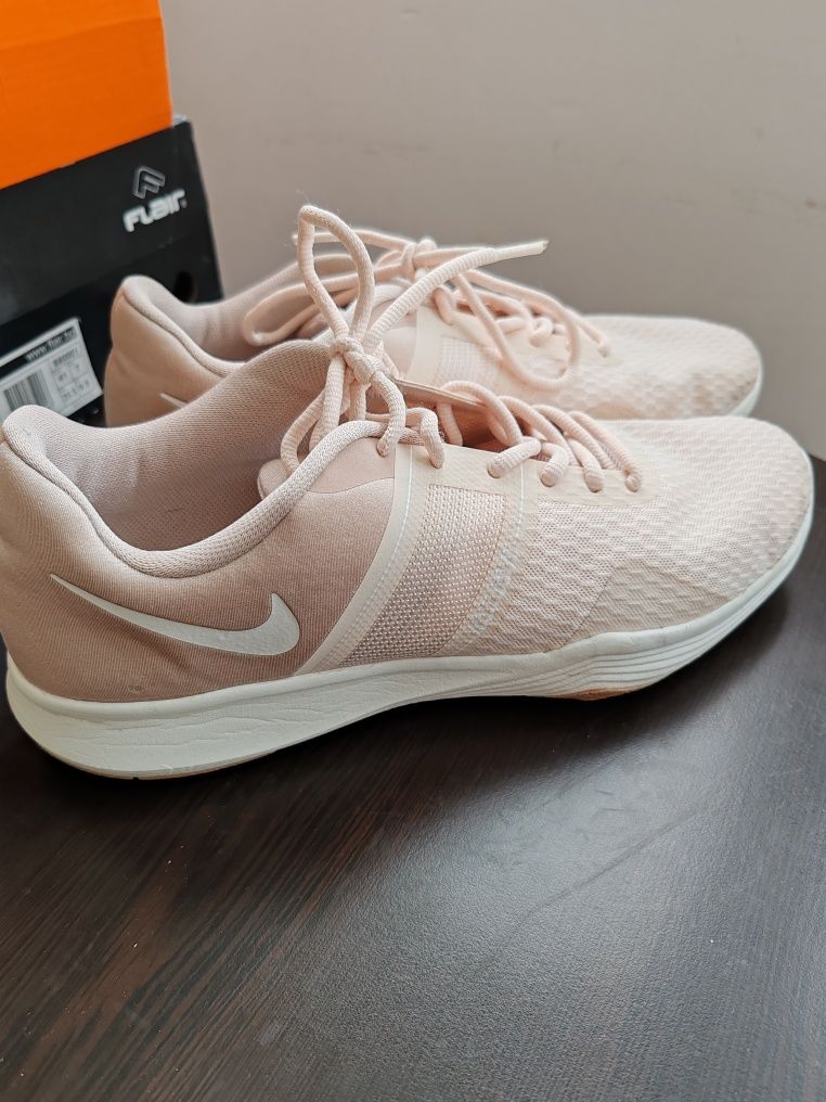 Nike City Trainer 2 - дамски 41 номер