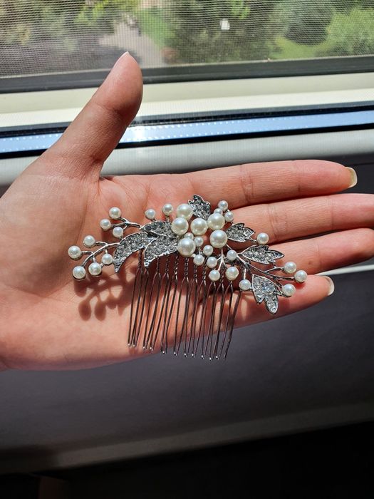 Pieptan mireasa (accesoriu par)