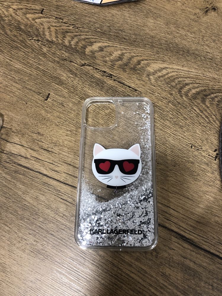 Vand huse iphone 80 lei