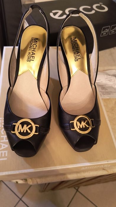 Sandale bleumarin Michael Kors cu detalii aurii