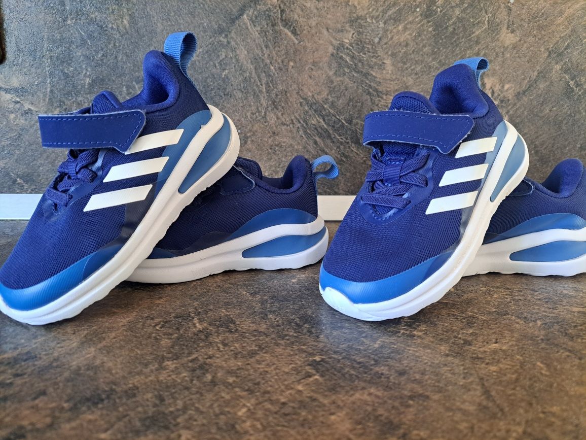 Маратонки Adidas