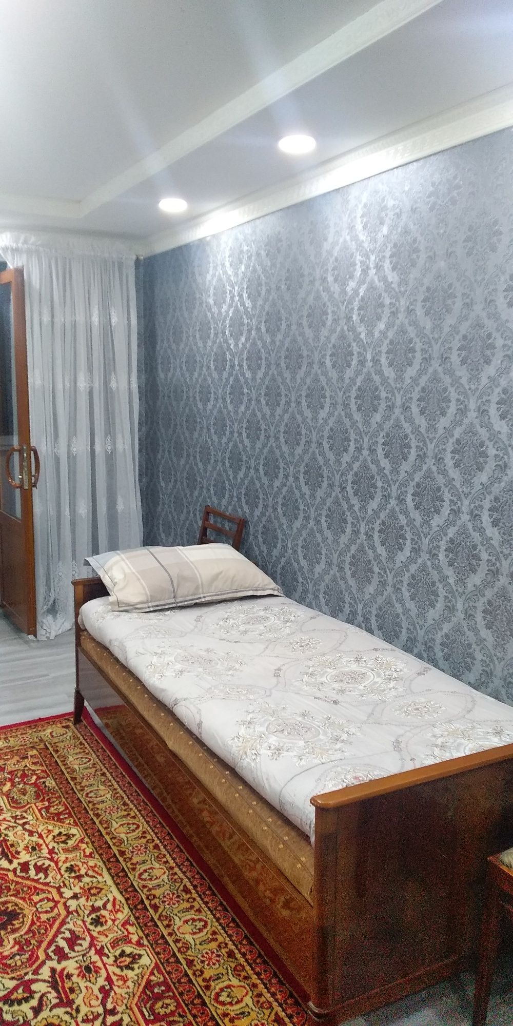 Сдам однокомнатную квартиру в центре, Пединститут, парк Бобура.