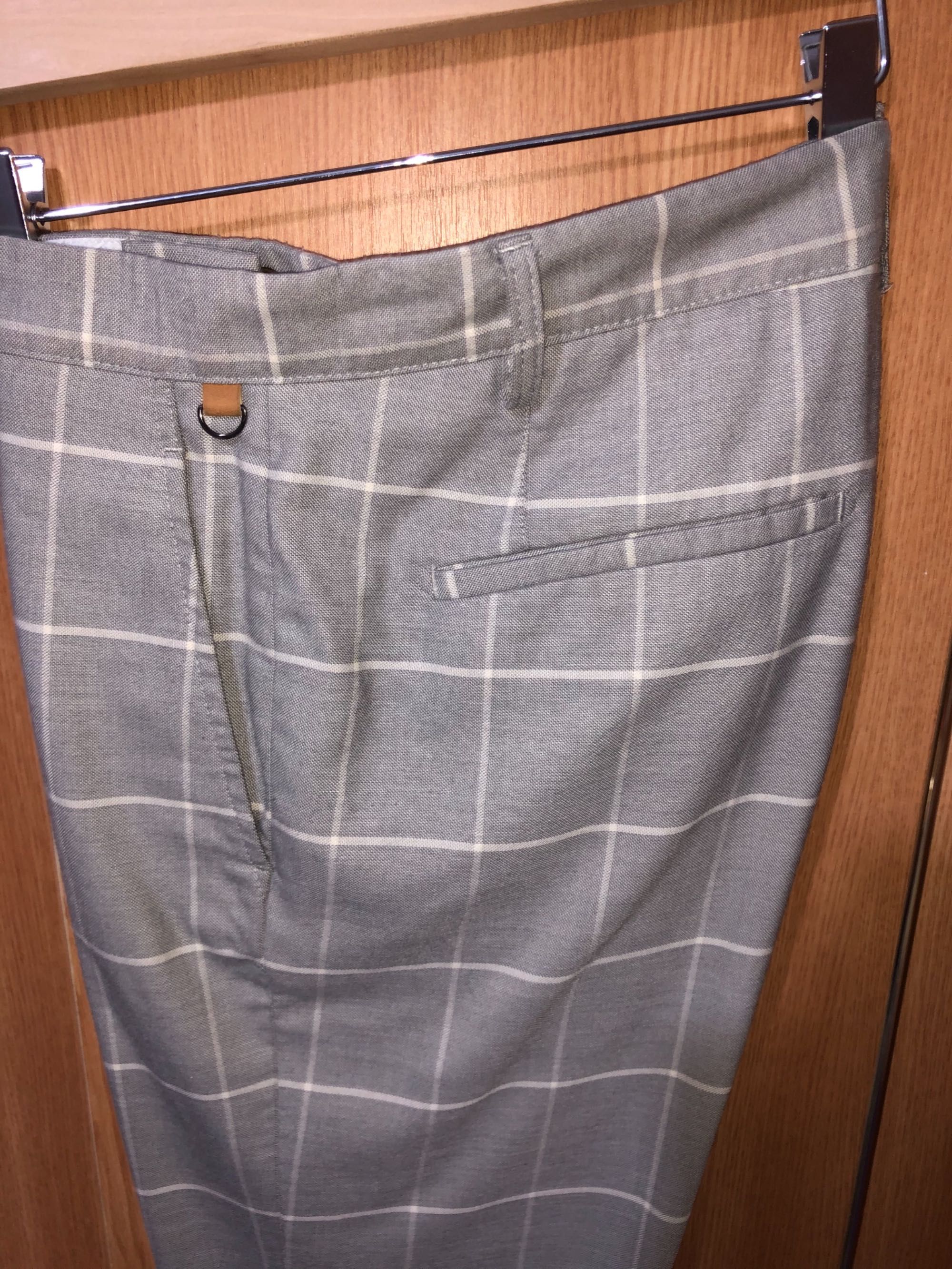 Pantaloni Zara in carouri
