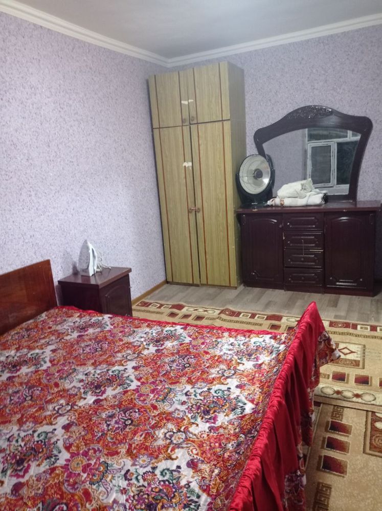 1honali kvartira sotiladi hamma narsasi bilan 20.500$ kelishiladi