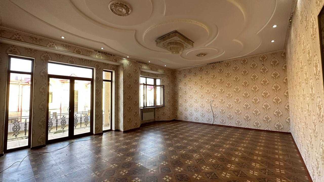 Сергели, Бобур махалласи. 3.3 сотих 14 хона 2 каватли уй сотаман,