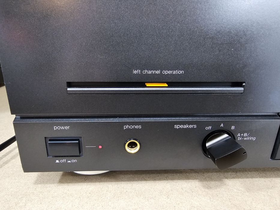 Vând Technics digital amplifier SE-M100