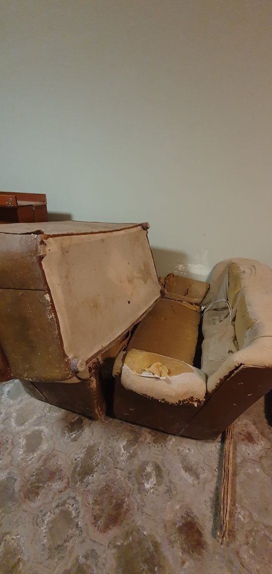 Мебел и креслооо
