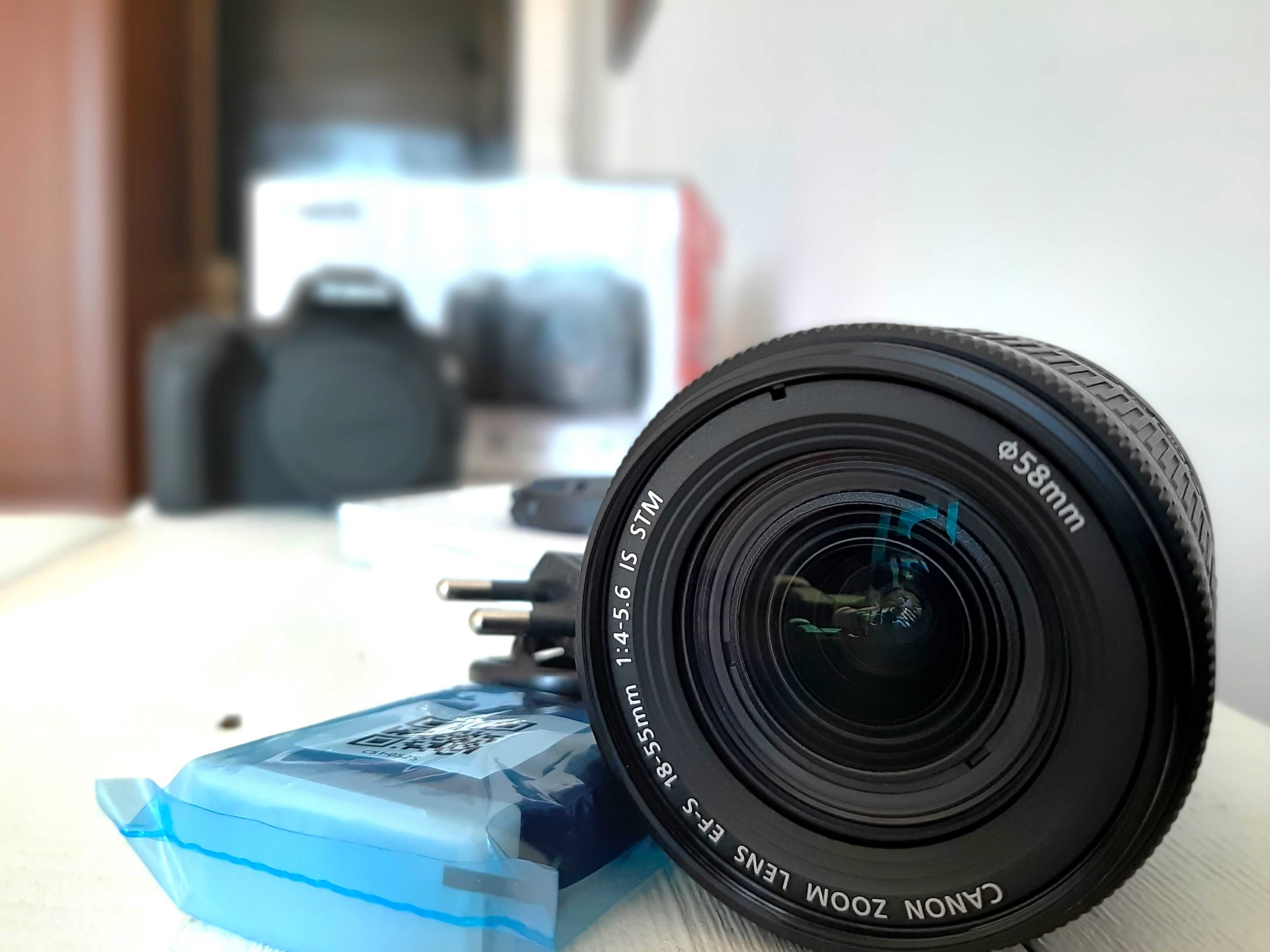DSLR Canon - EOS 250D  Canon, EF-S 18-55mm f4-5.6 IS STM (ГАРАНЦИЯ)