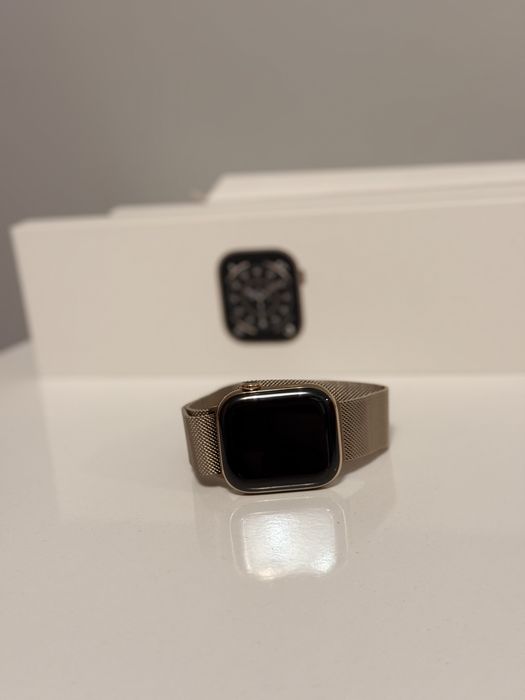 Apple Watch Series 11 Titanium 42 mm