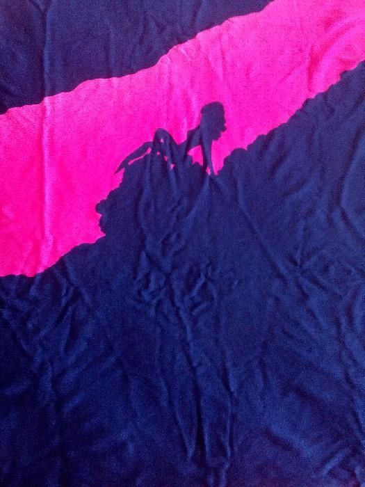 Продавам парчета платове