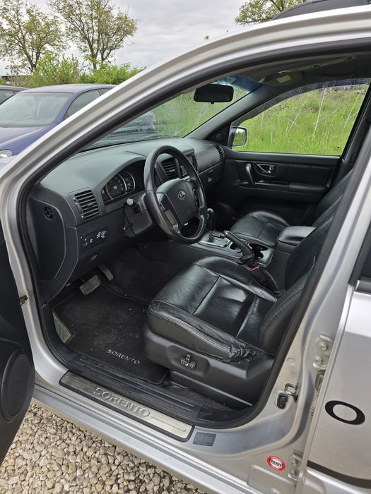 Kia sorento  avariată