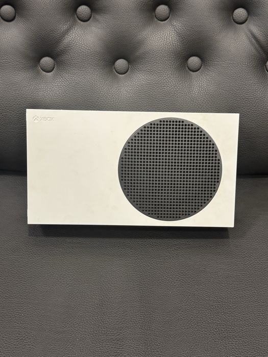 Продавам Xbox series S