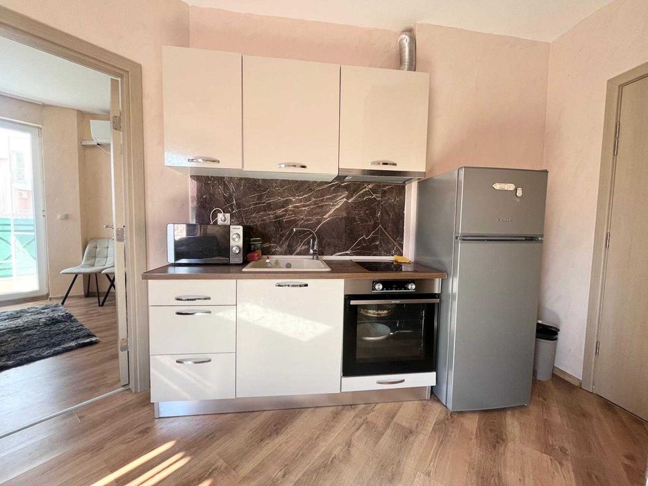 Продава се Двустаен апартамент в к.к. Слънчев бряг - 50 кв.м за 890 €/кв.м - Снимка #4