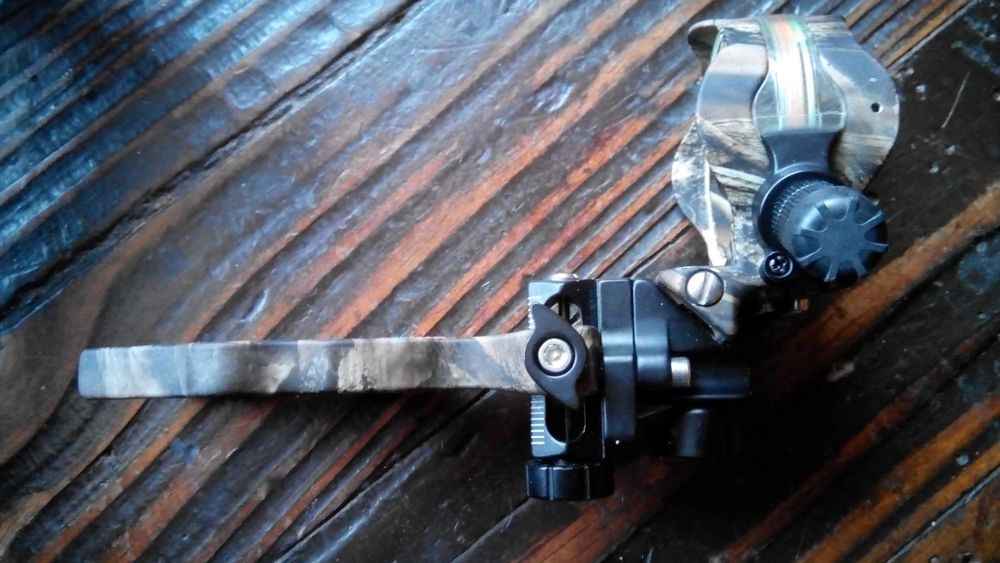 Мерник за лък-TRUGLO Sight rival hunter-5-Pin DDP