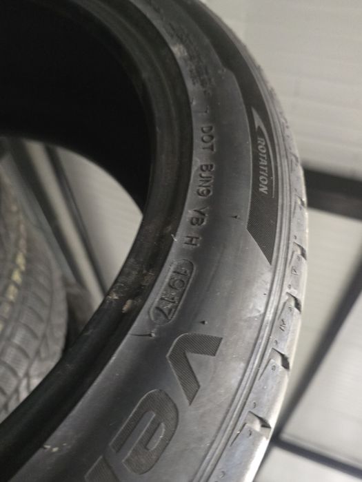 2 Броя 235/45/18 Hankook 6mm