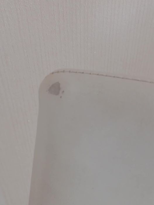 4 трапезни стол - общо 140 лв.