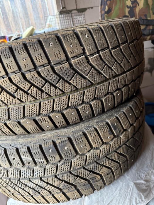 Продам Шины 215 55 r 17