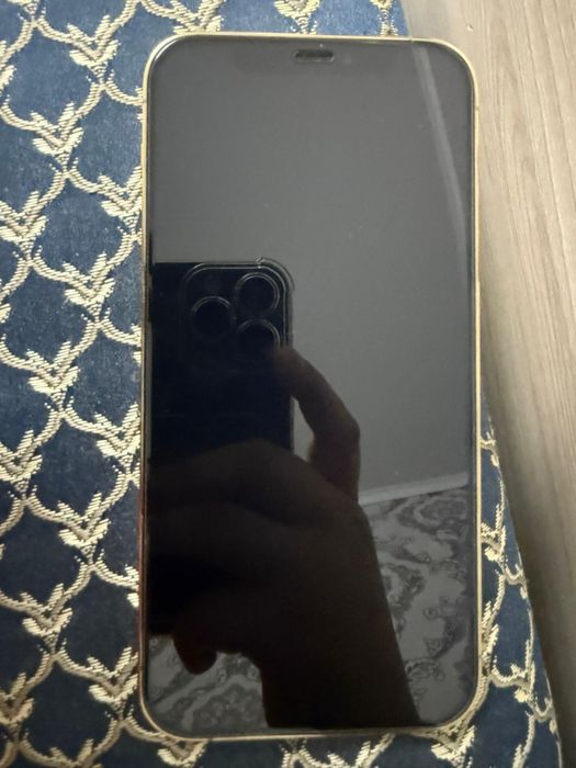 Продам Iphone 12pro можно обмен