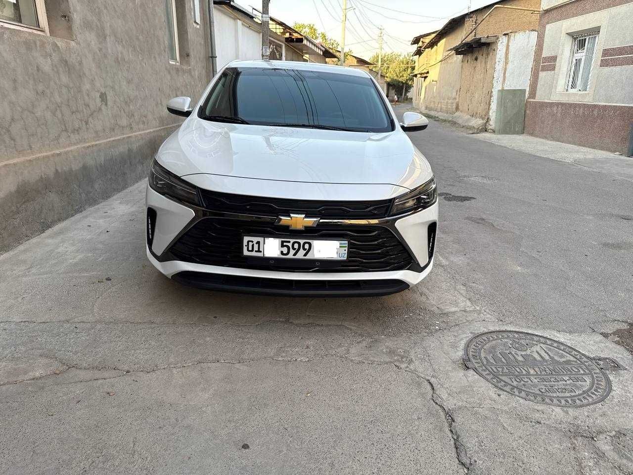 Chevrolet Monza 1.5 атмосферный. Белый Жемчуг  2023г. 20 500 км.