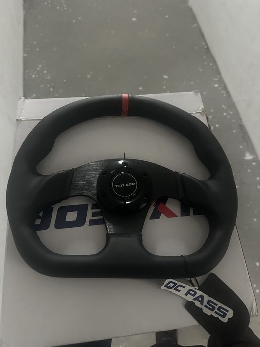 Спортен волан за.всеки автомобил става !