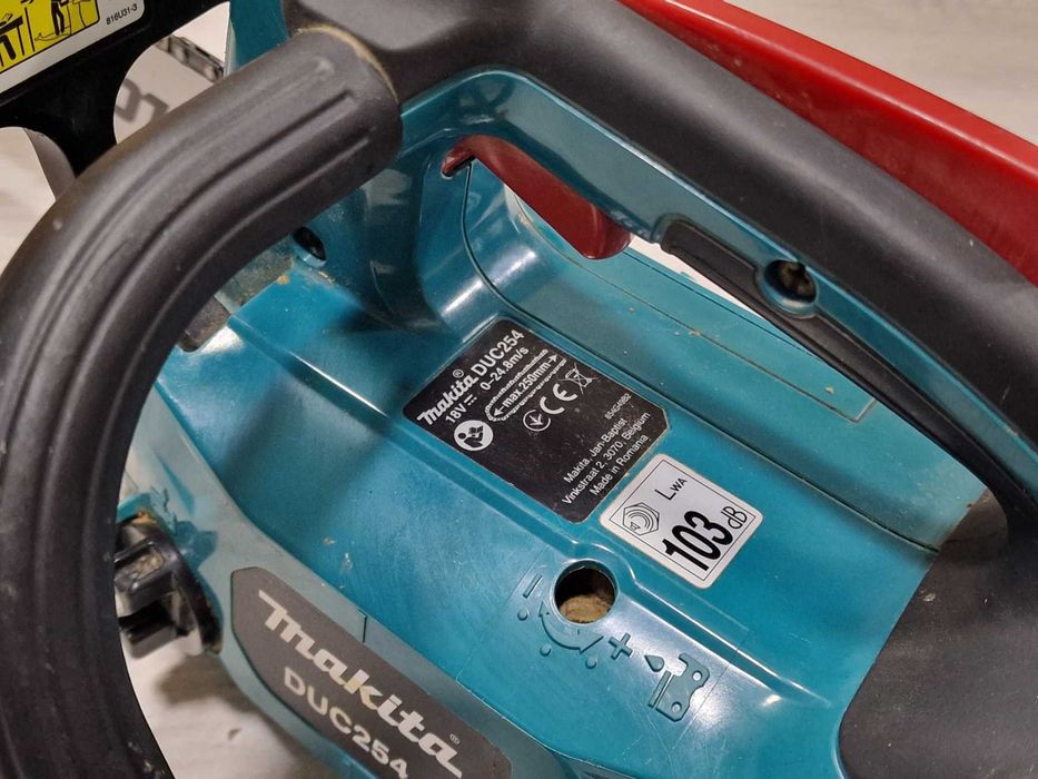 Акумулаторна резачка MAKITA DUC254