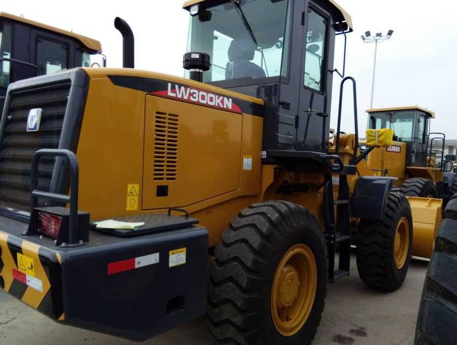 Погрузчик Pogruzchik XCMG LW300KN  сотувда тайёр