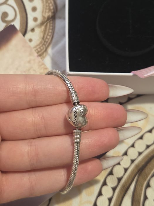 Гривна Пандора с кутия и сертификат