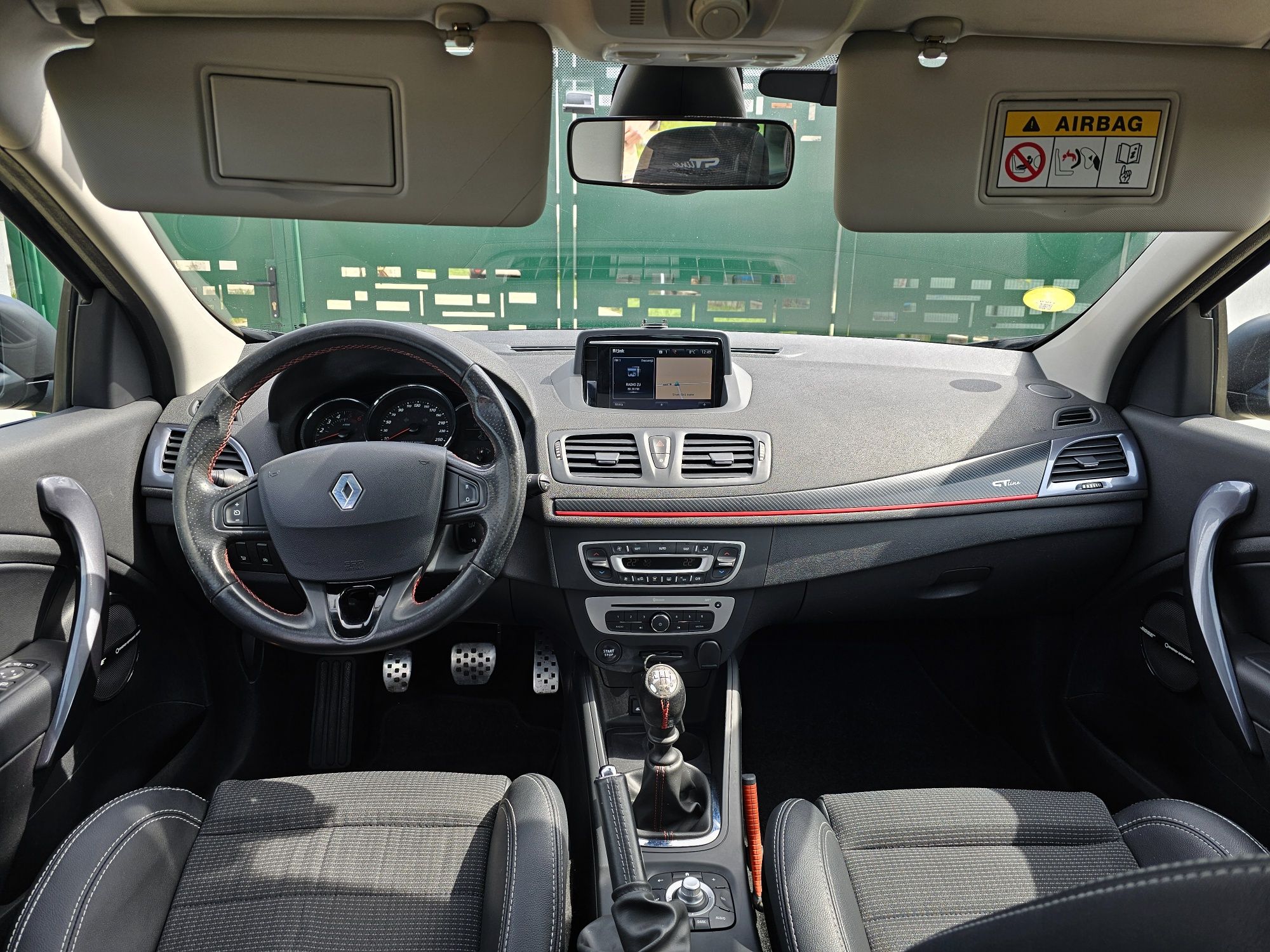 RENAULT MEGANE GT LINE, PANORAMA

1.5 dCi

110 cp

Fabricatie 09.2014