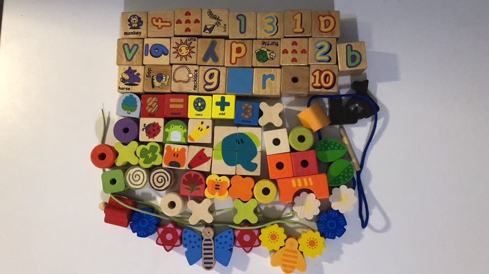 Set jucarii lemn 80 piese