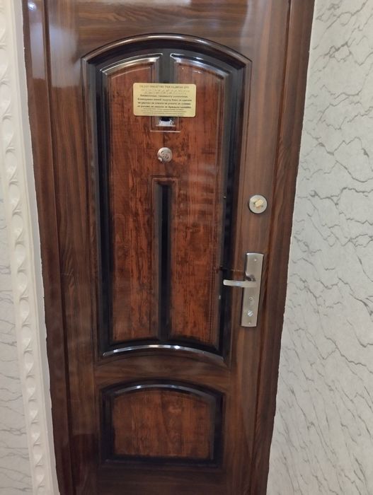 Продаётся 3-х комнатная квартира в Чирчике, 10 м/район