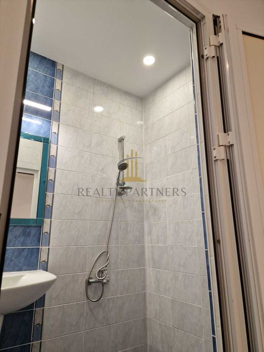 Продава се Тристаен апартамент в София, Толстой - 60 кв.м за 2397 €/кв.м - Снимка #4