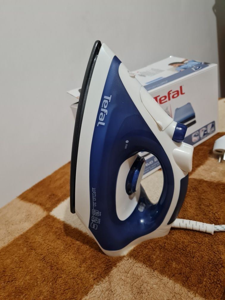 Fier de calcat Tefal