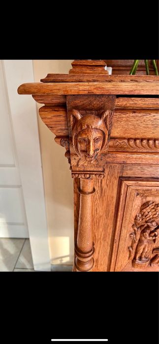 Superb credet/bufet sculptat