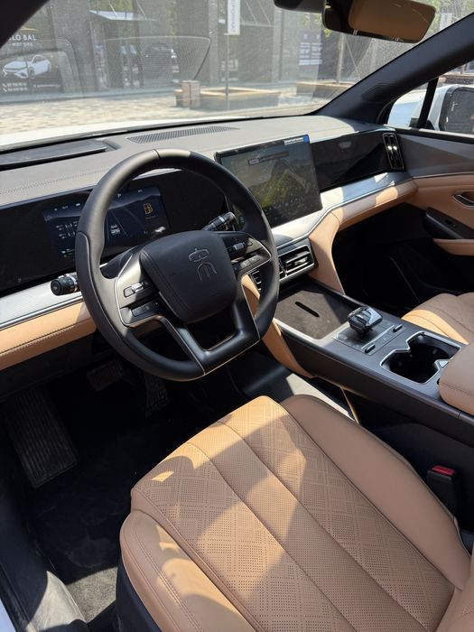 BYD song L hybrid