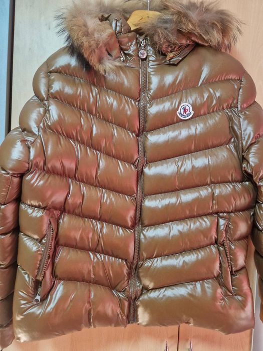 Яке с гъши пух Moncler като ново