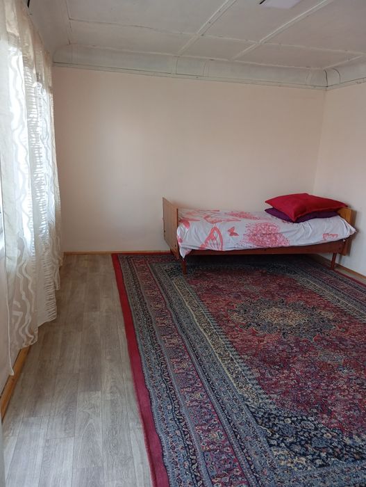 Ижарага кичик ховли уй