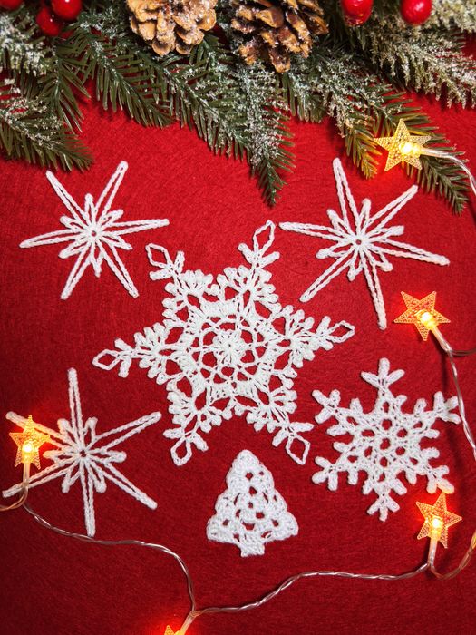 Снежинки вязаные